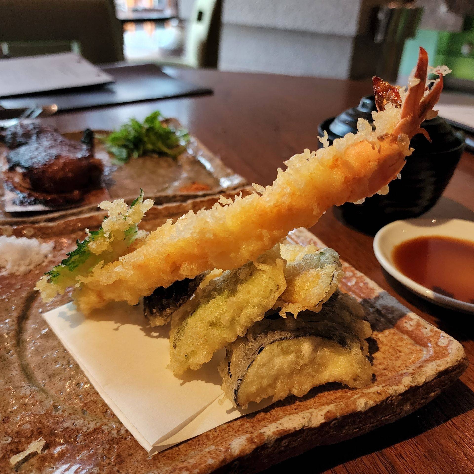 Assorted Tempura with Tentsuyu sauce • เทมปุระ ทำได้ดีงามตามระเบียบค่ะ