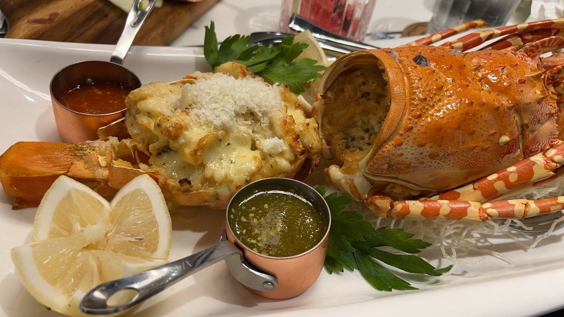 รีวิว Le Khwam Luck Cafe Bar and Restaurant เอกมัย 22 Frozen lobster