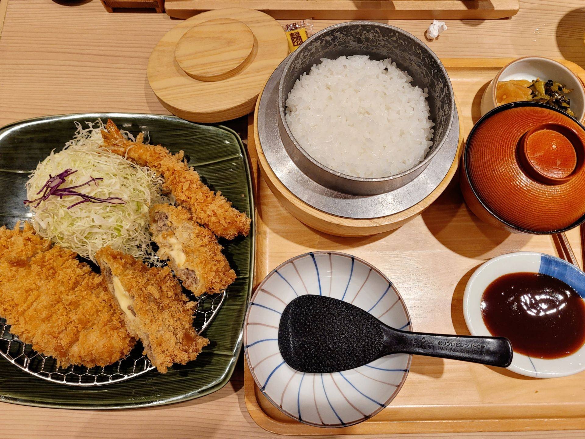 รีวิว Tonkatsu Wako เซ็นทรัลเวิลด์ ร้านนี้มาซ้ำเรื่อยๆเลย ของทอดอร่อย