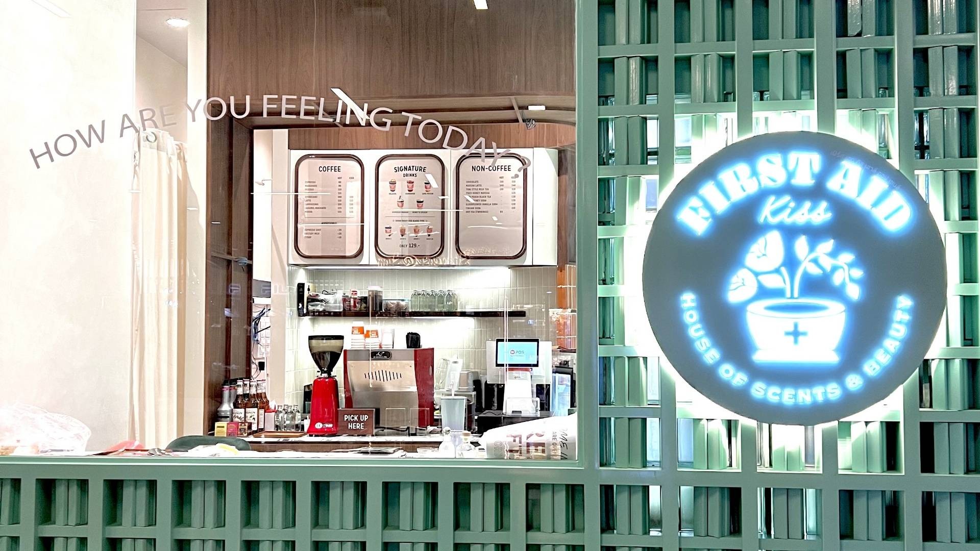 ร้าน FIRST AID KISS Siam One รีวิวร้านอาหาร