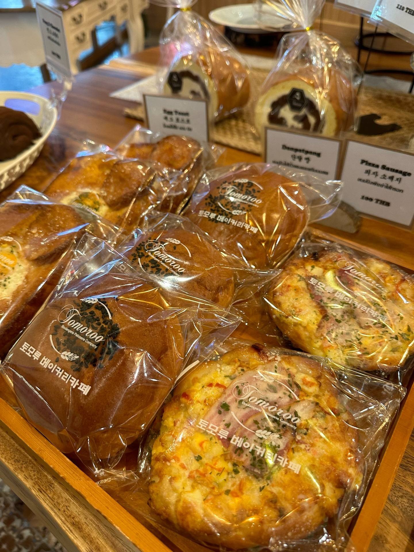 รูป Tomoroo Bakery (Korean Bakery)