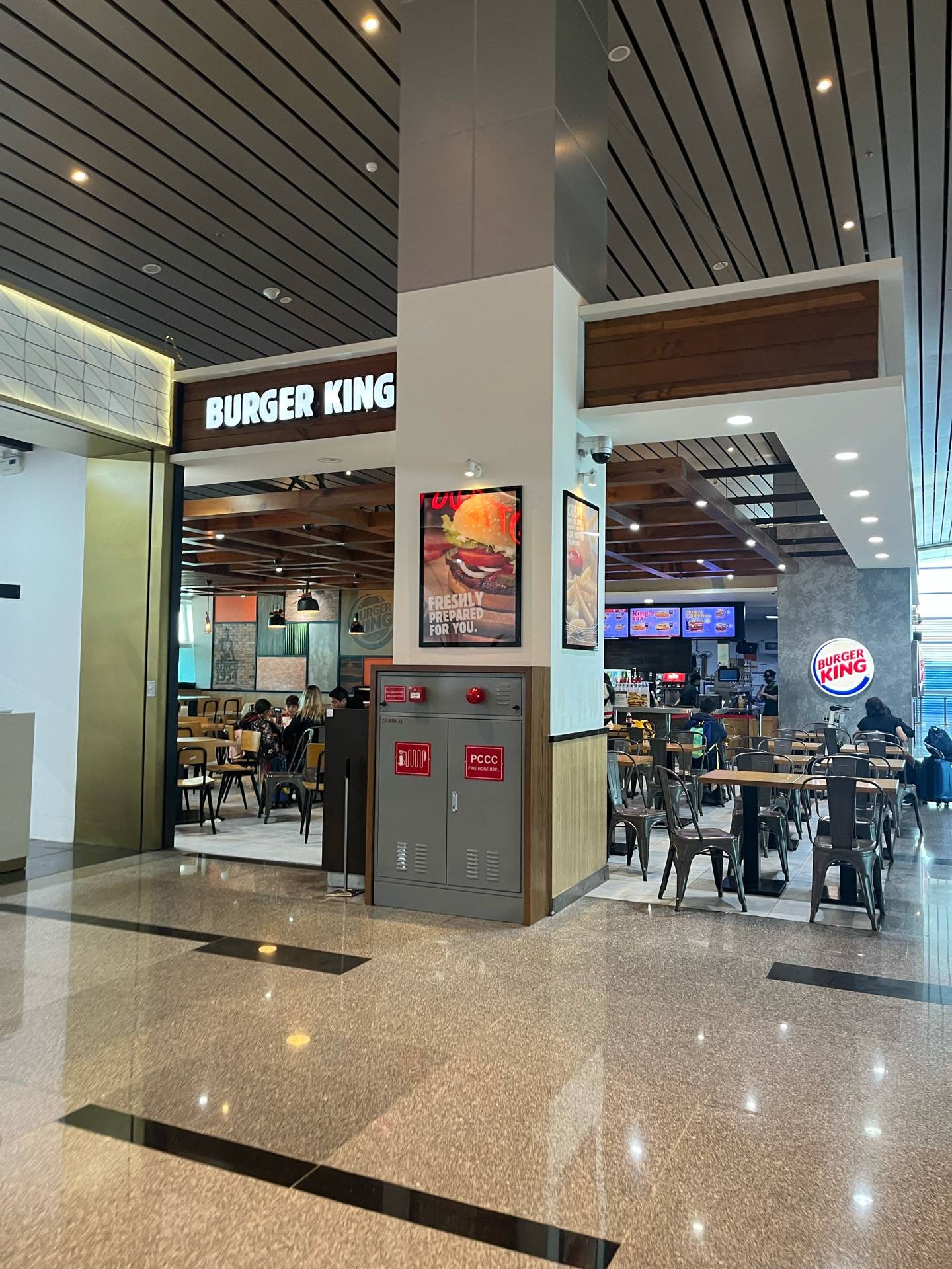 รีวิว Burger King Danang Airport Burger King สาขาสนามบินดานัง