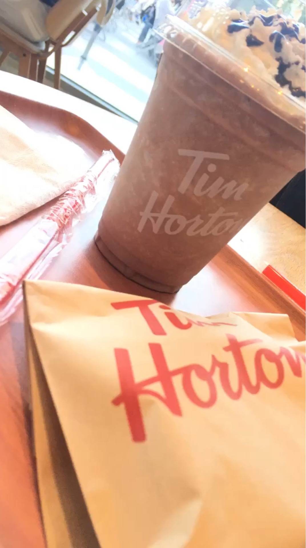 Chocolate Dip Donut • the best ร้าน Tim Hortons สามย่าน มิตรทาวน์
