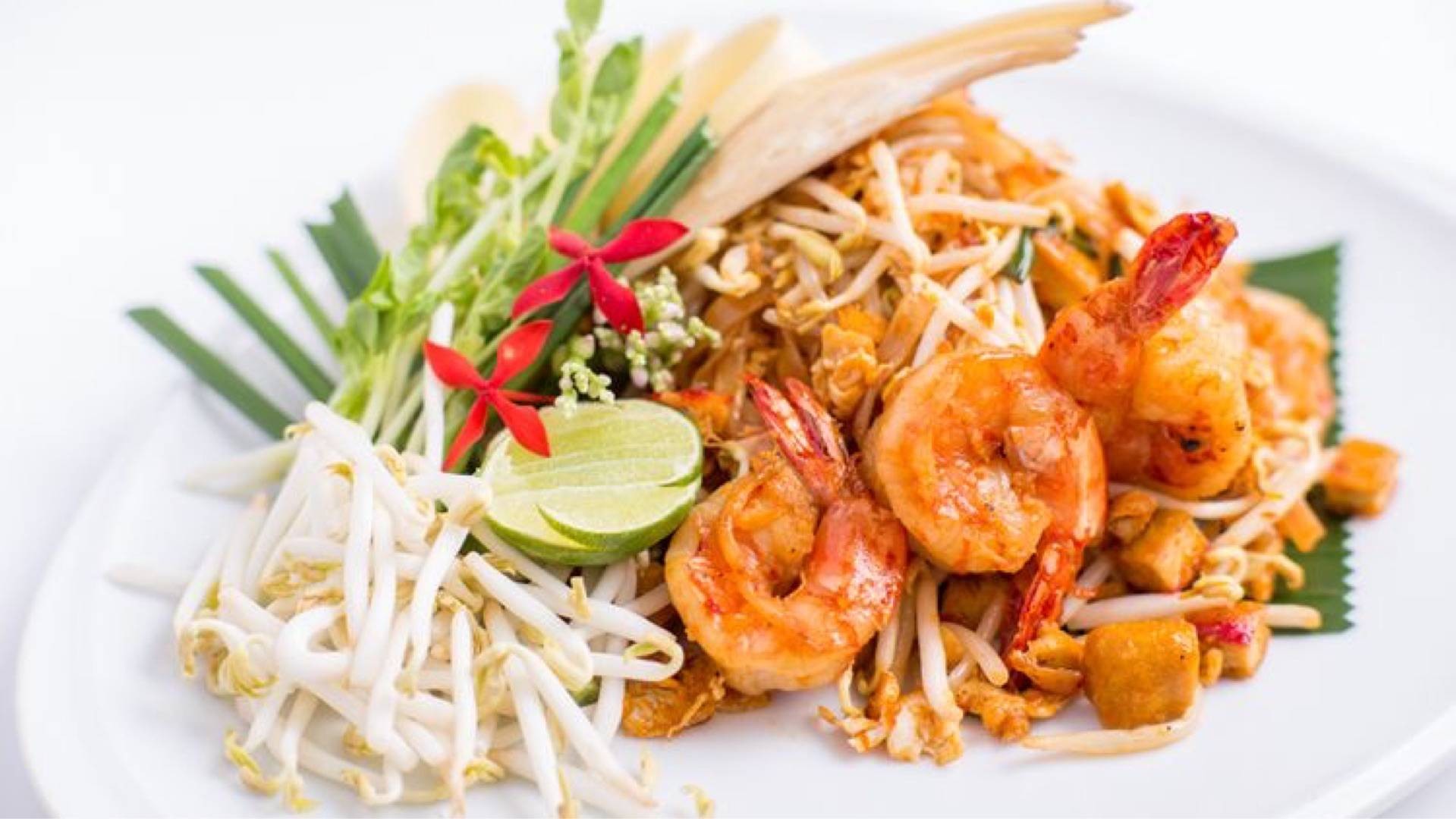 ผัดไทนายทัด-กระเพรา(หมู่บ้านดีเค) - สั่งอาหารเดลิเวอรี | Wongnai x LINE MAN