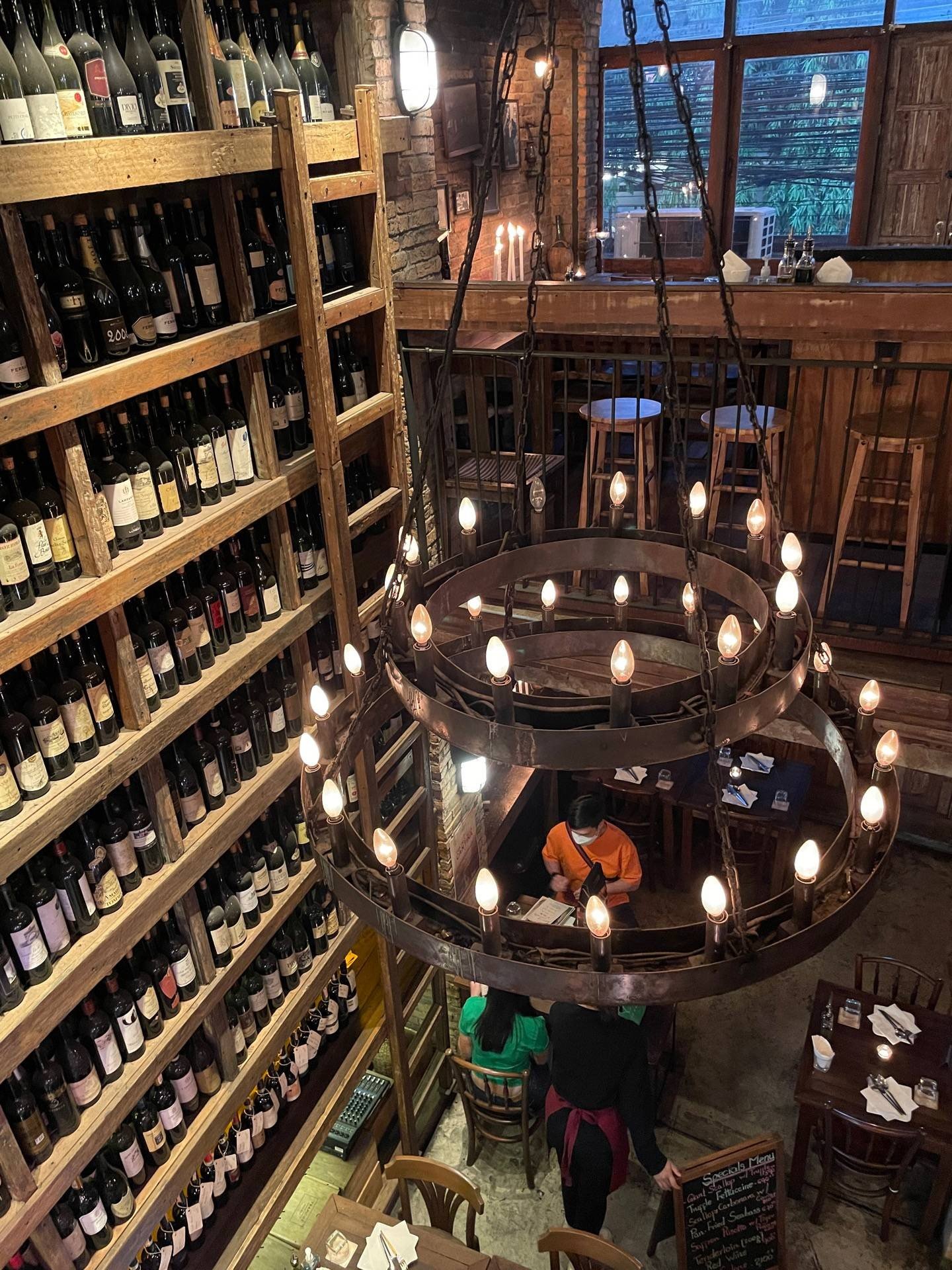 รูป Cantina Wine Bar & Italian Kitchen อารีย์