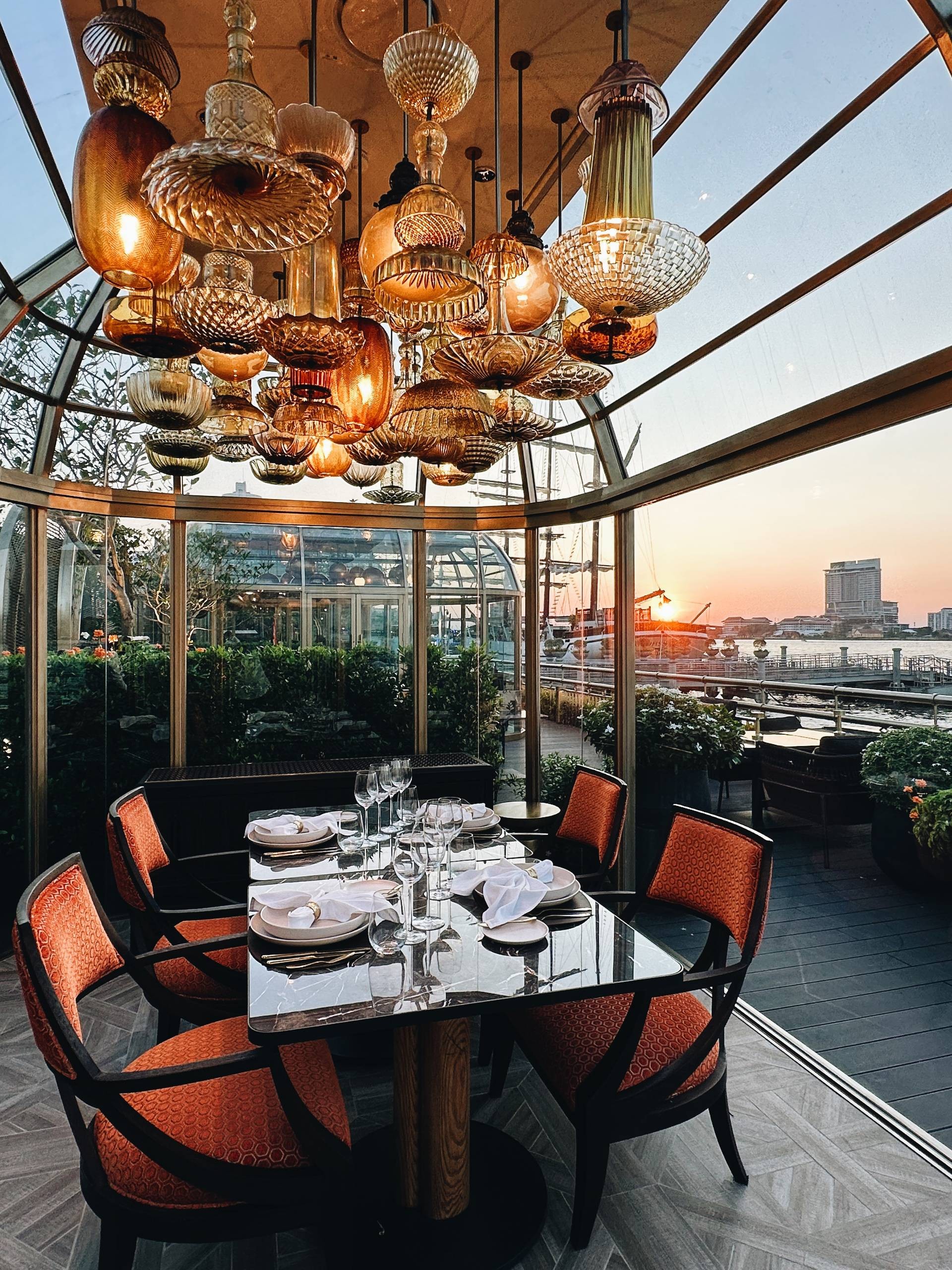 The Crystal Grill House Wongnai