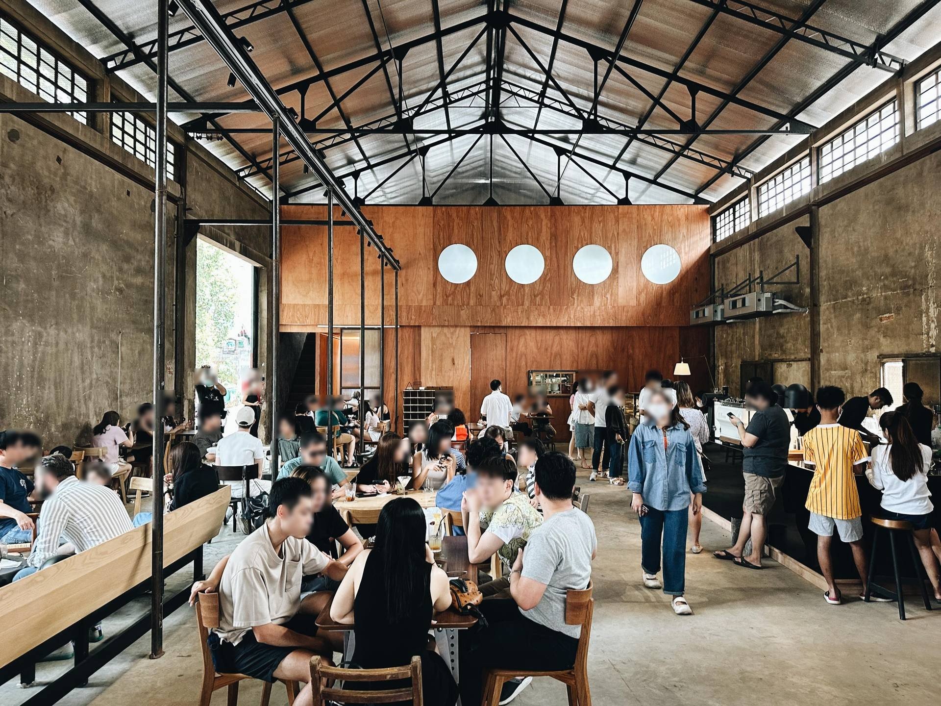 ร้าน Craftsman Roastery & Brew Bar รีวิวร้านอาหาร Wongnai
