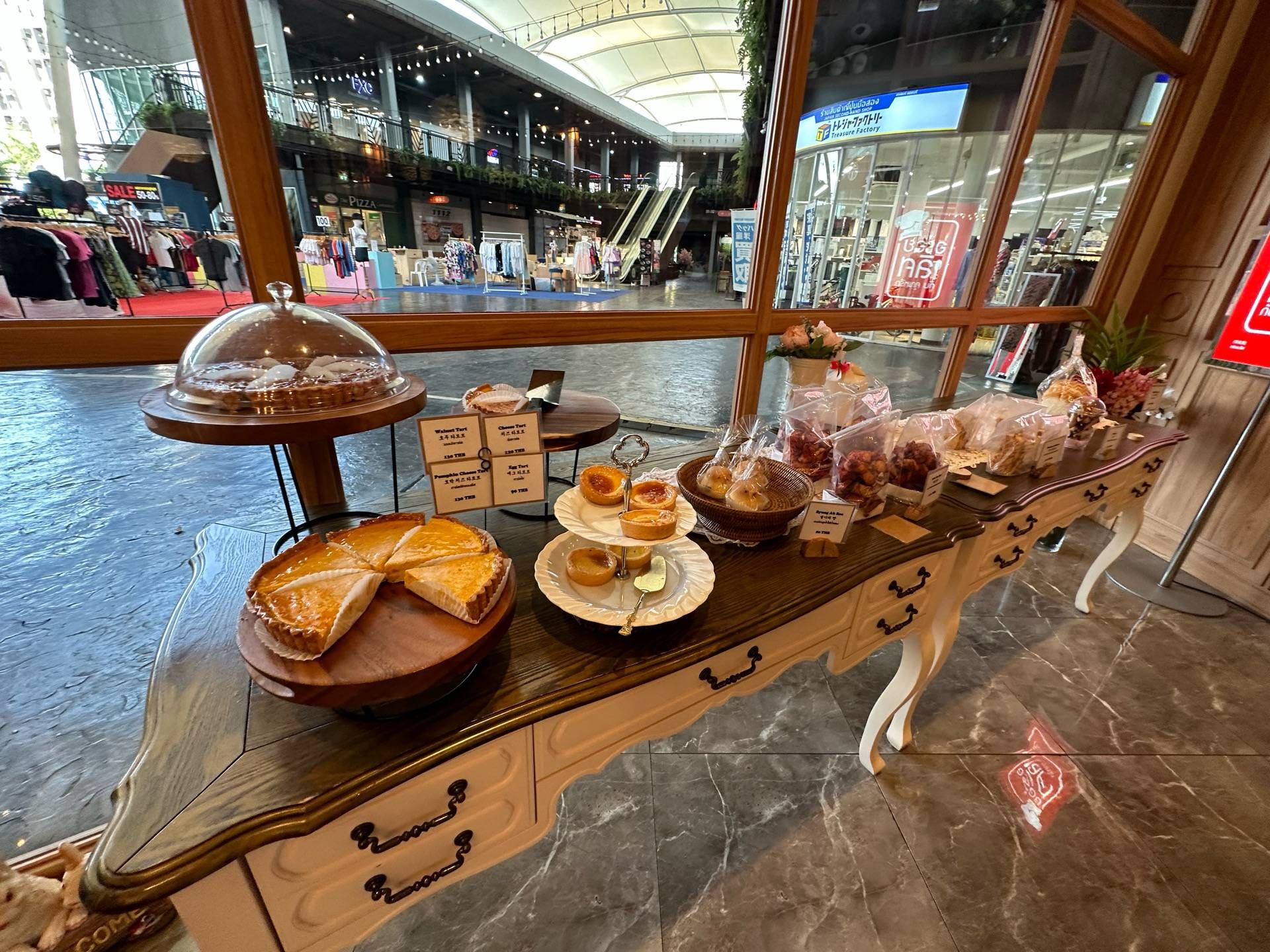 รูป Tomoroo Bakery (Korean Bakery) Wongnai