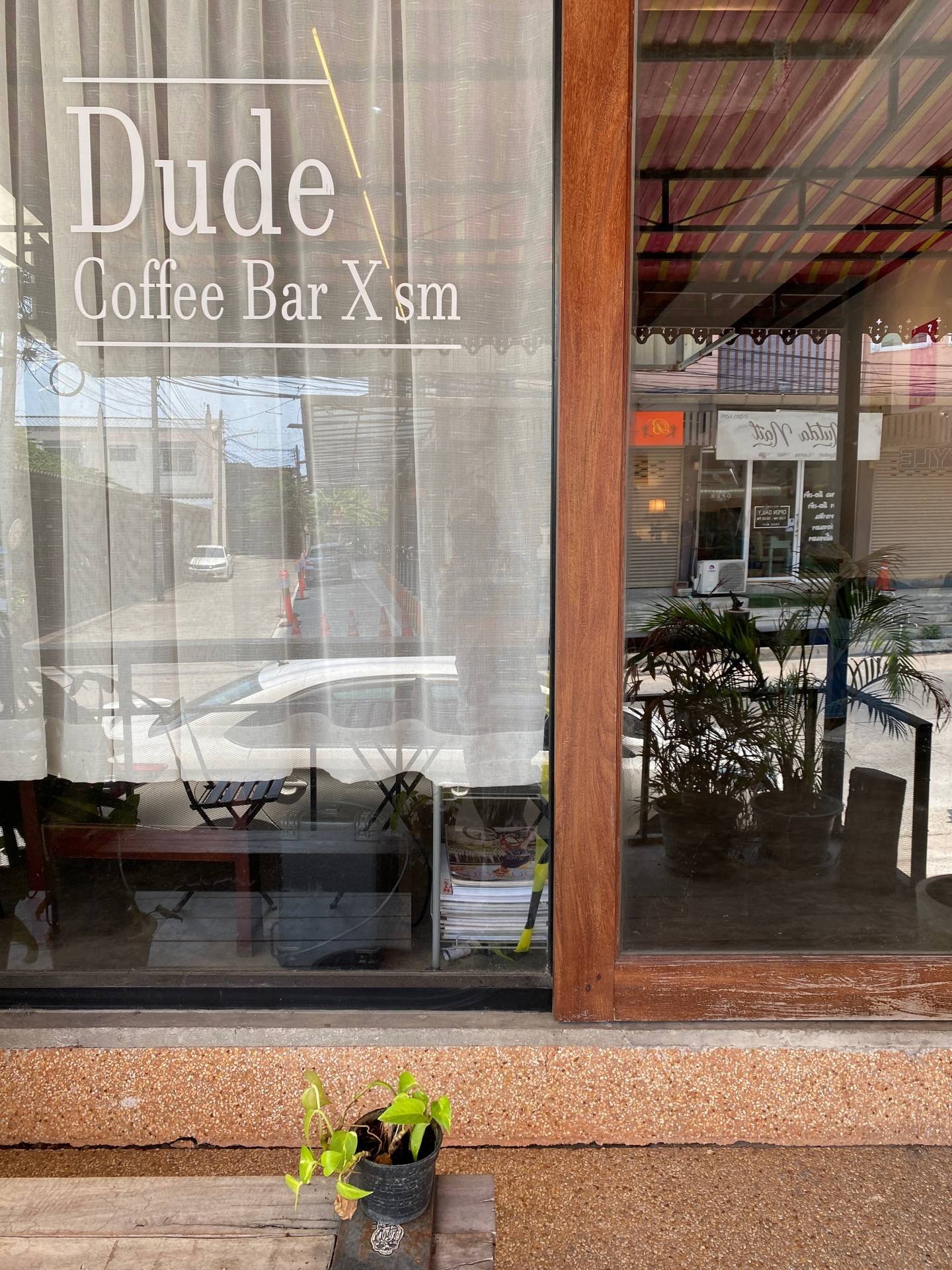 รีวิว Dude Coffee Bar X SM แนะนำคอ Specialty Coffee ต้องมาร้านนี้ ถ้า