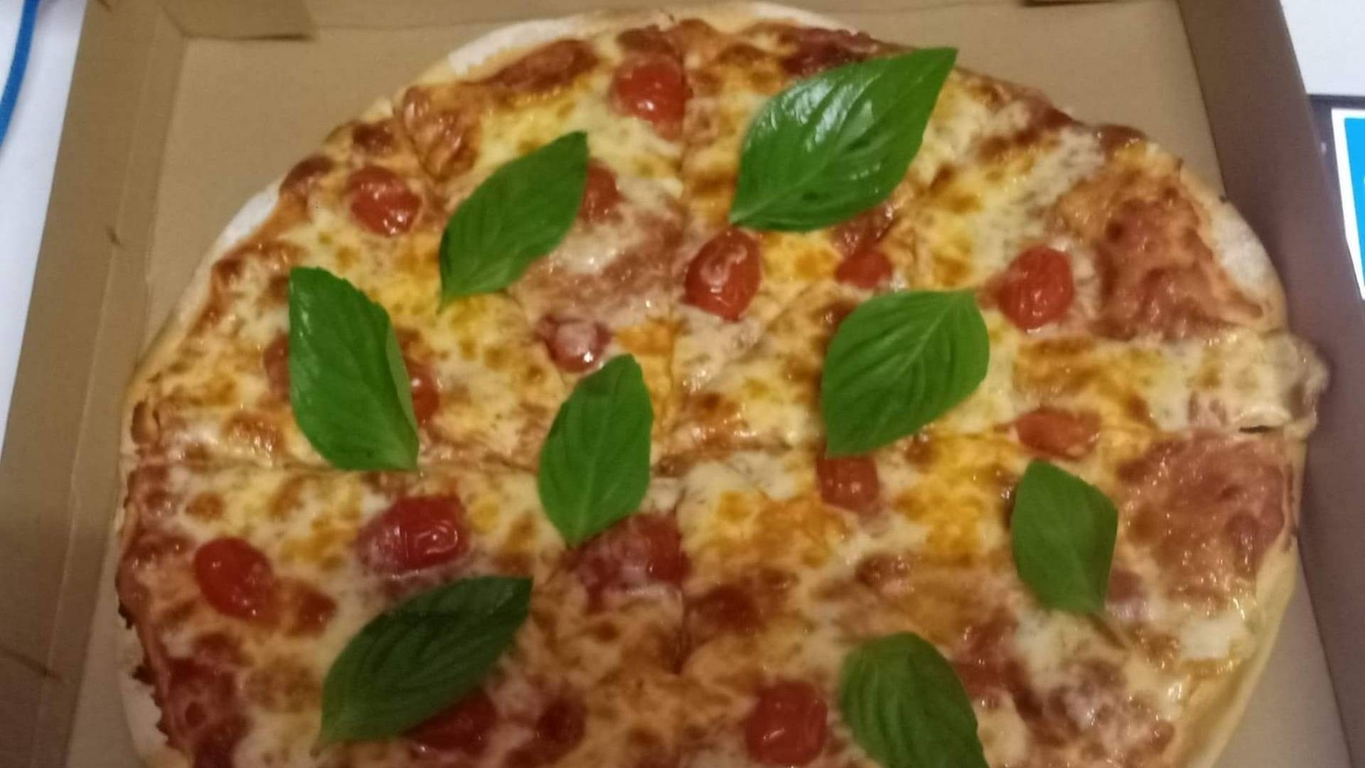 AT AONANG PIZZA IN DA HOUSE PIZZA AND THAI HALAL FOODS AONANGKRABI HALAL FOODS แอท อ่าวนาง