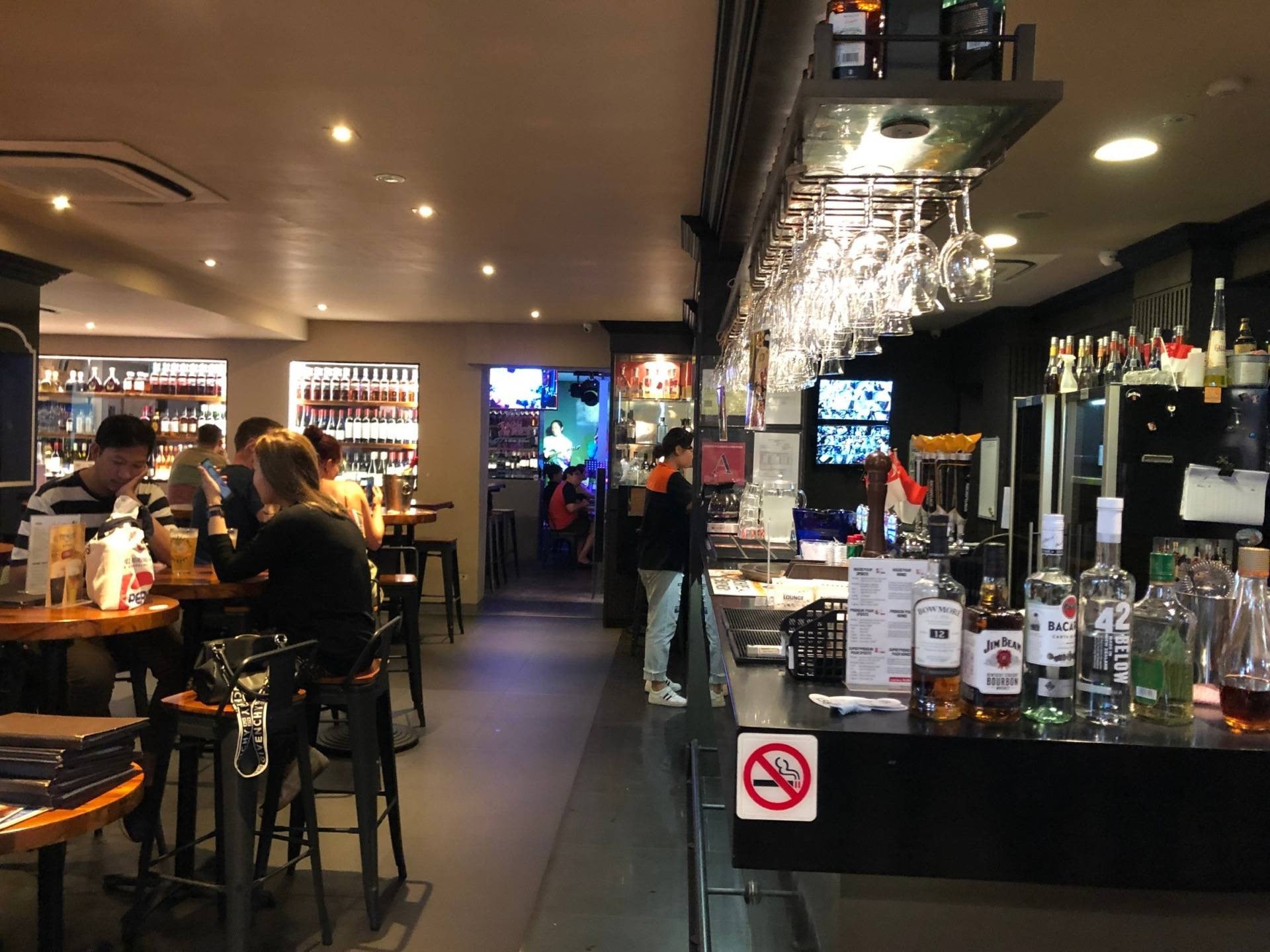 ร้าน The Southbridge Hotel Restaurant and Whiskey Bar รีวิวร้านอาหาร