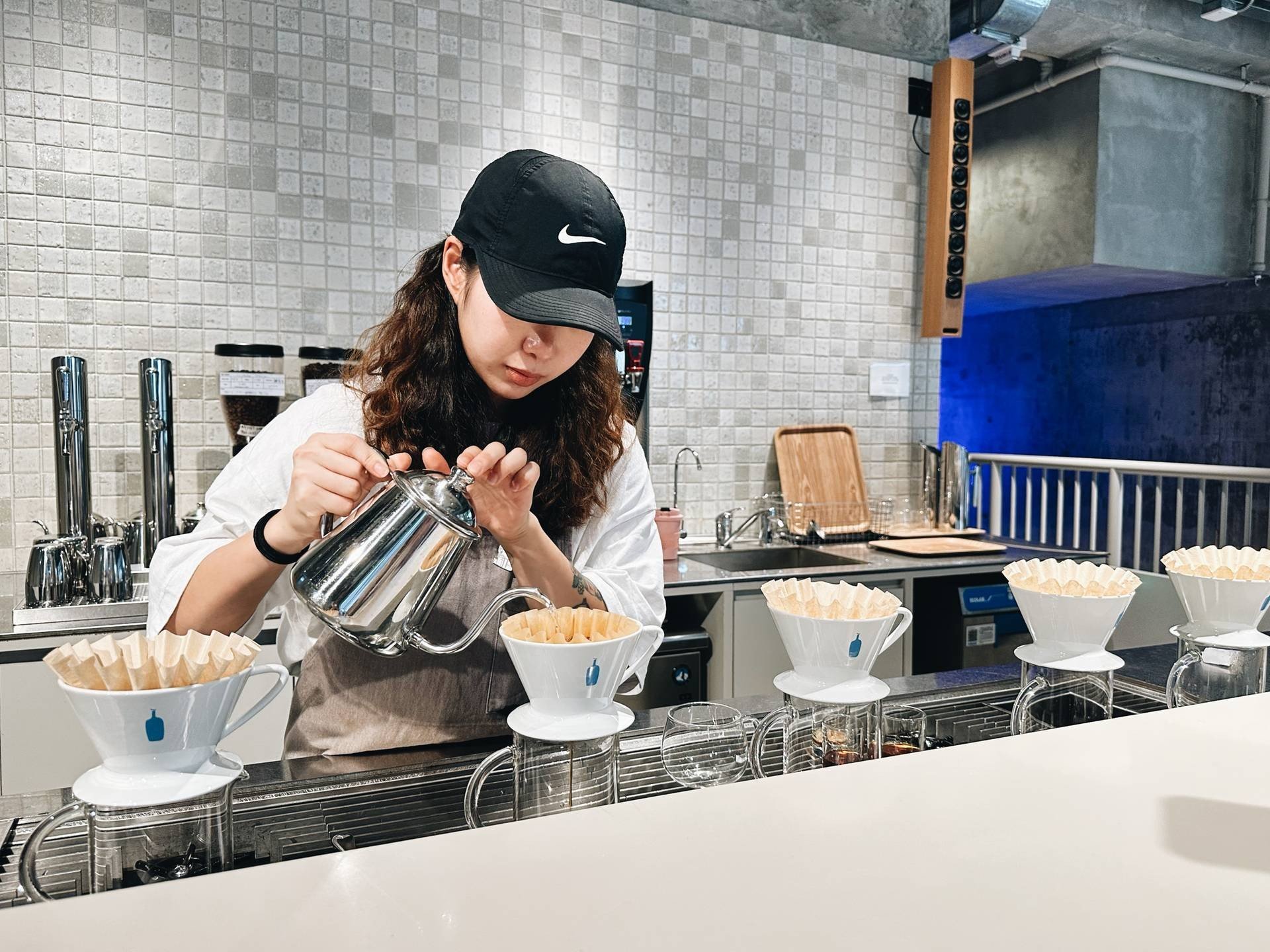 ร้าน Blue Bottle Coffee Central, Hong Kong รีวิวร้านอาหาร