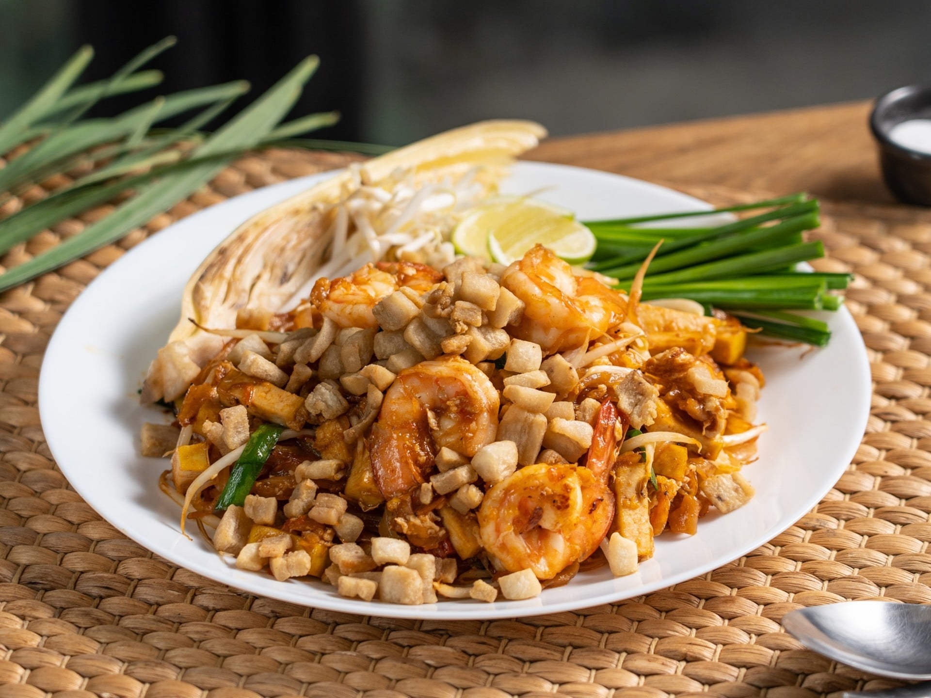 ผัดไทยกากหมู ผัดไทยกากหมู