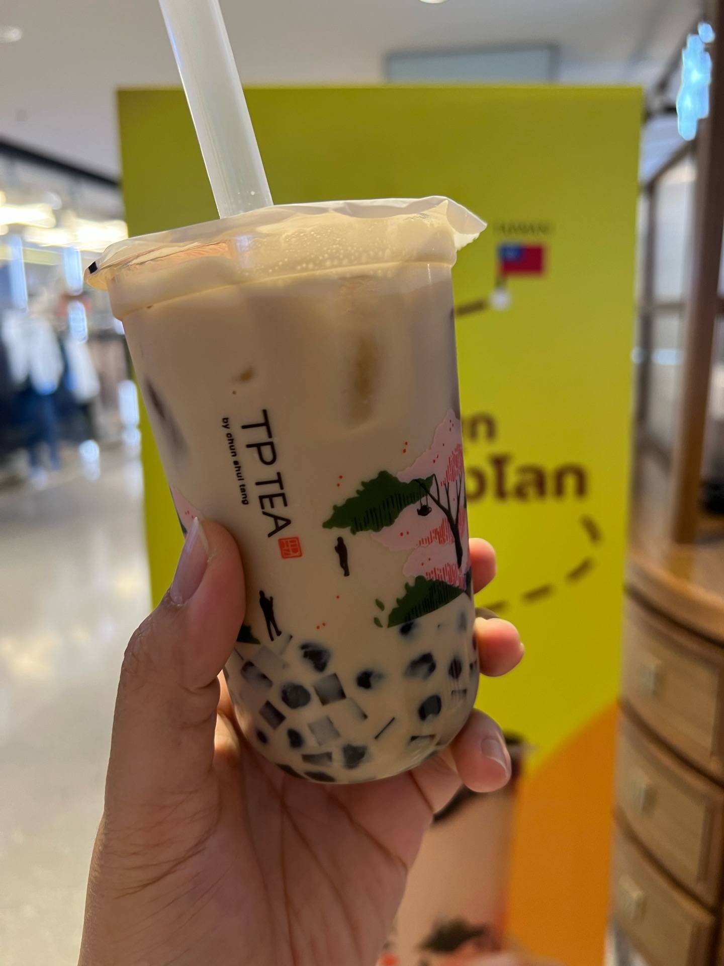 รีวิว TP TEA Central wOrld - ชานมเจ้าดังที่มีชาหลายแบบให้เราได้มาลองกัน