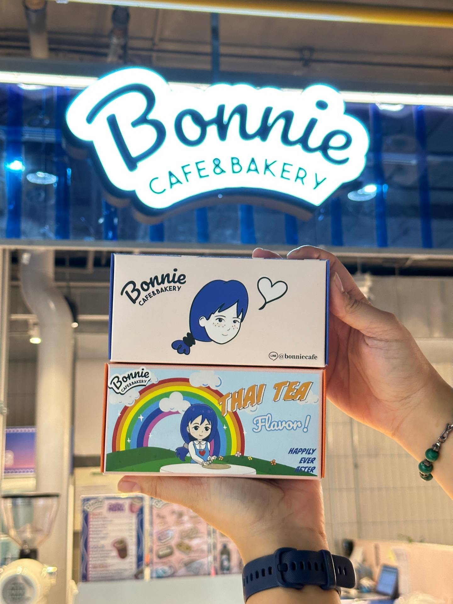 รีวิว Bonnie Cafe & Bakery - เอแคลร์ชาไทย ที่ยกให้เป็นโนหนึ่งเลย