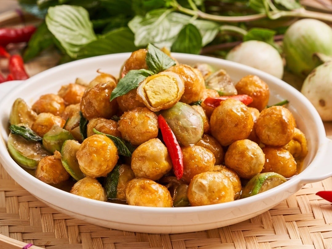 ไข่นกกระทาทอดผัดเขียวหวาน ไข่นกกระทาทอดผัดเขียวหวาน