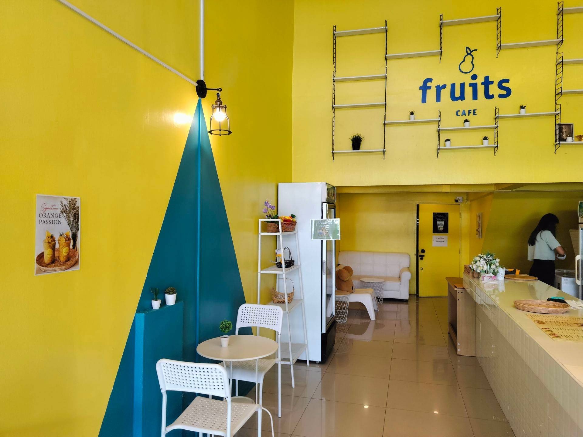 รีวิว Fruits cafe ร้านผลไม้ปั่น และโยเกิร์ตสมูทตี้ ราคาไม่แพง รสชาติ