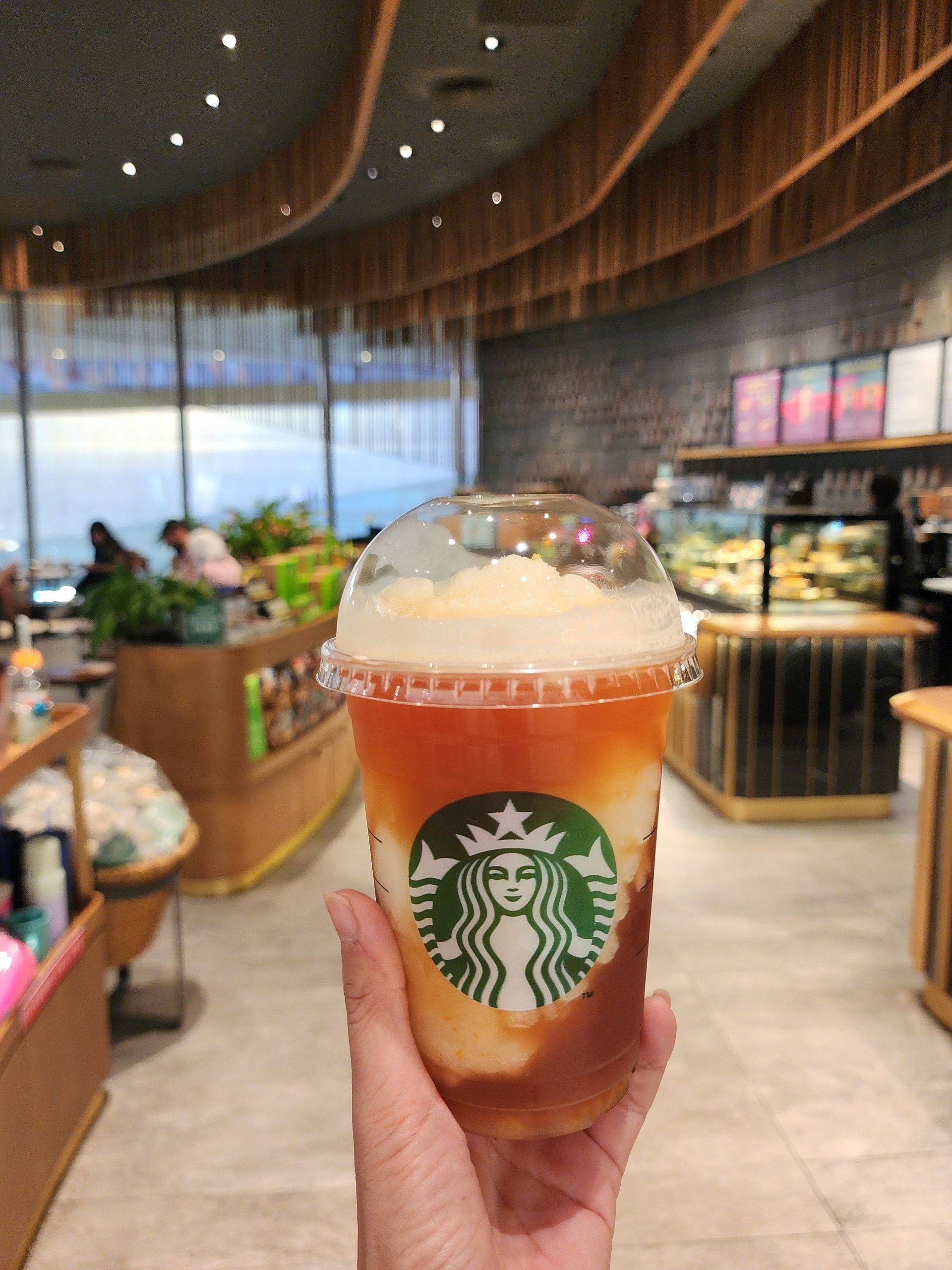 รีวิว Starbucks ICONSIAM สดชื่นด้วย Yuzu Black Tea