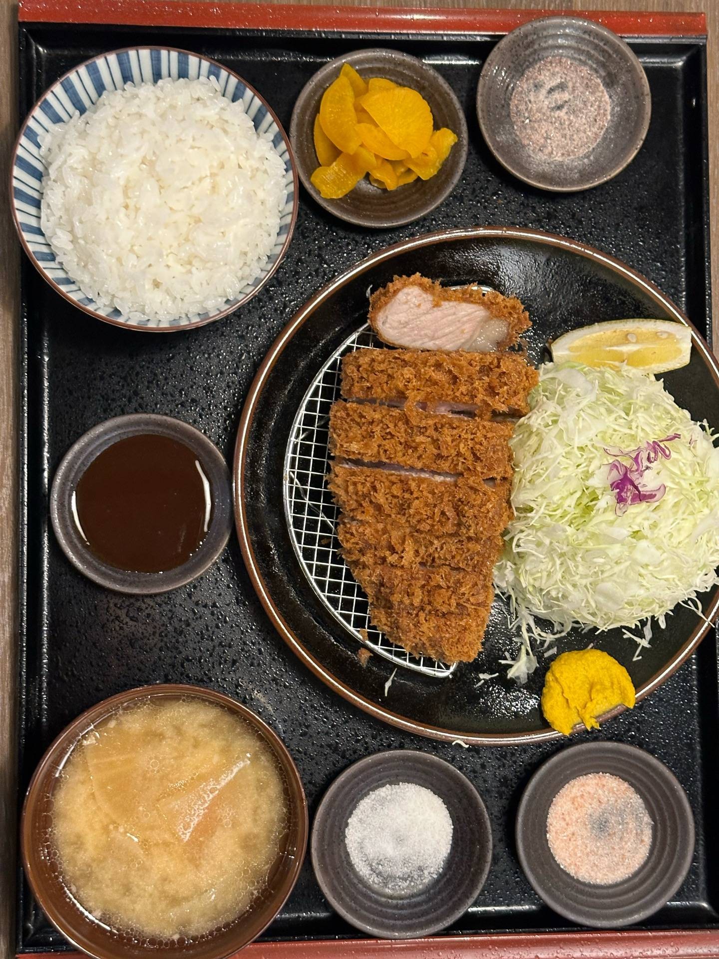 รีวิว Tonkatsu Aoki Chitose Branch とんかつ檍（あおき） 千歳店 เป็นร้านทงคัสสึจิ้ม
