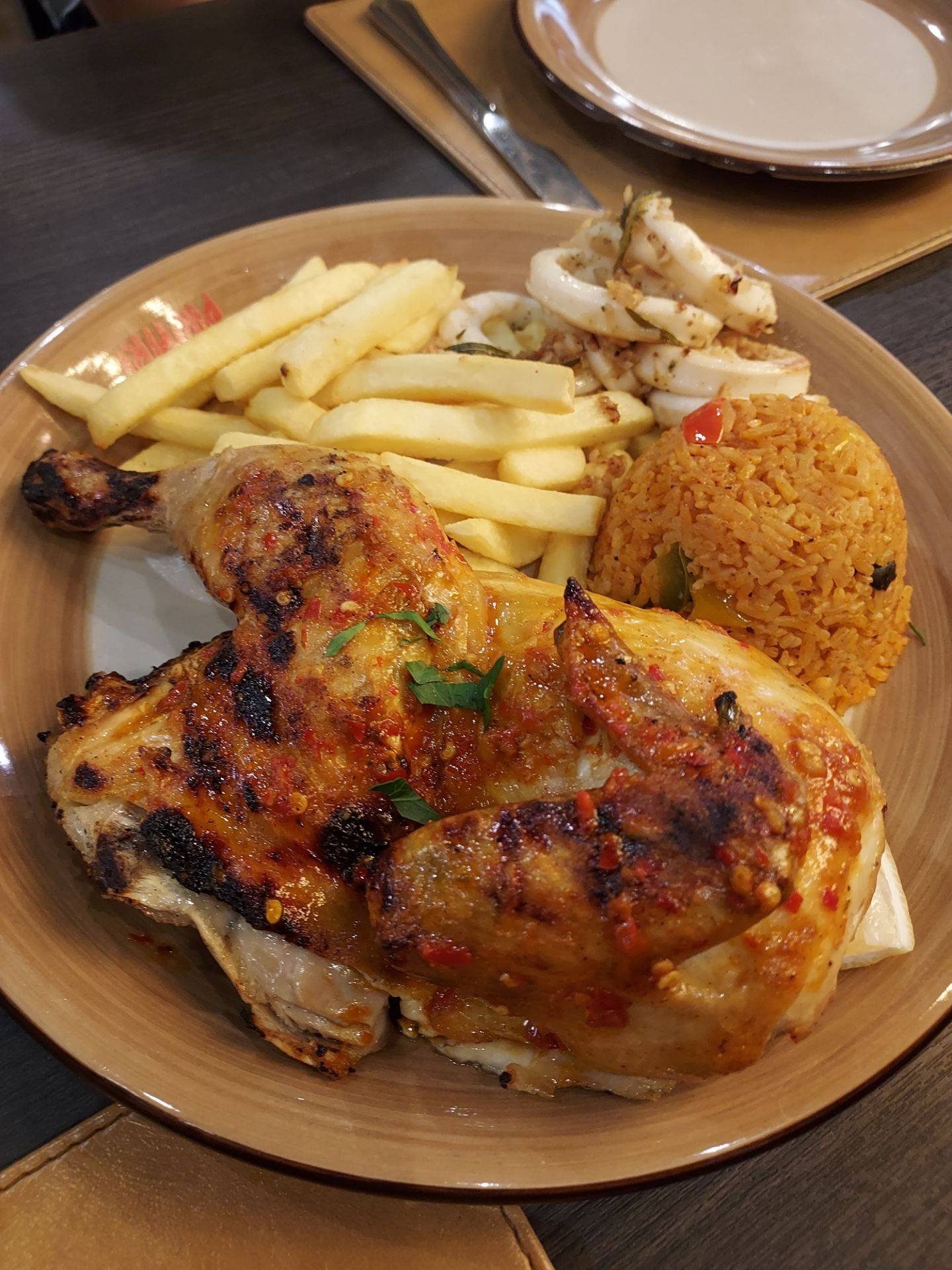 รีวิว Piri Piri Flaming Grill ดิเอ็มโพเรียม - ไก่ย่าง มีซอสให้เลือกเยอะเลย