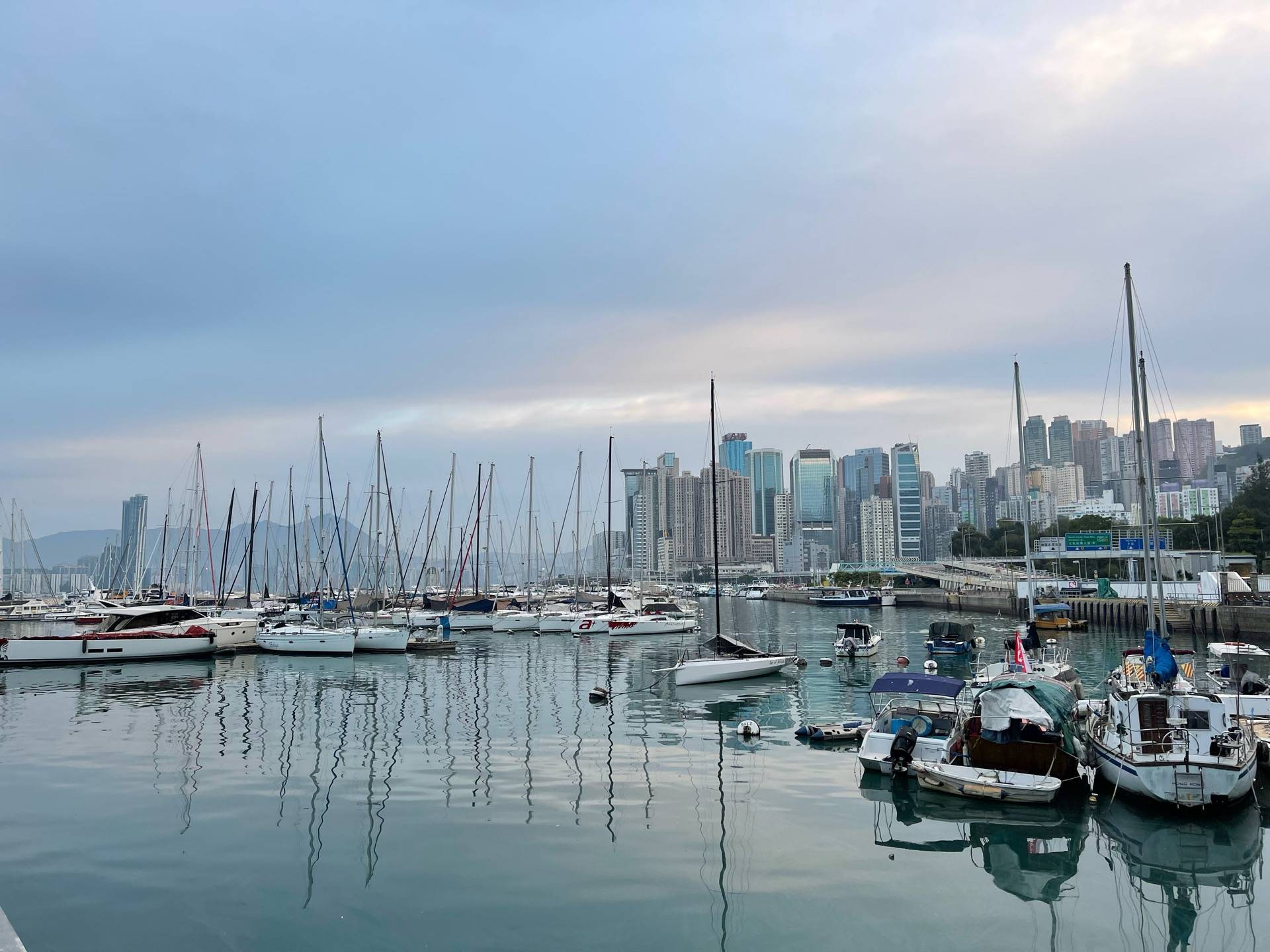 รีวิว Wan Chai Promenade - สวนสาธารณะวิวหลักหลายร้อยล้าน ที่ Wanchai ...