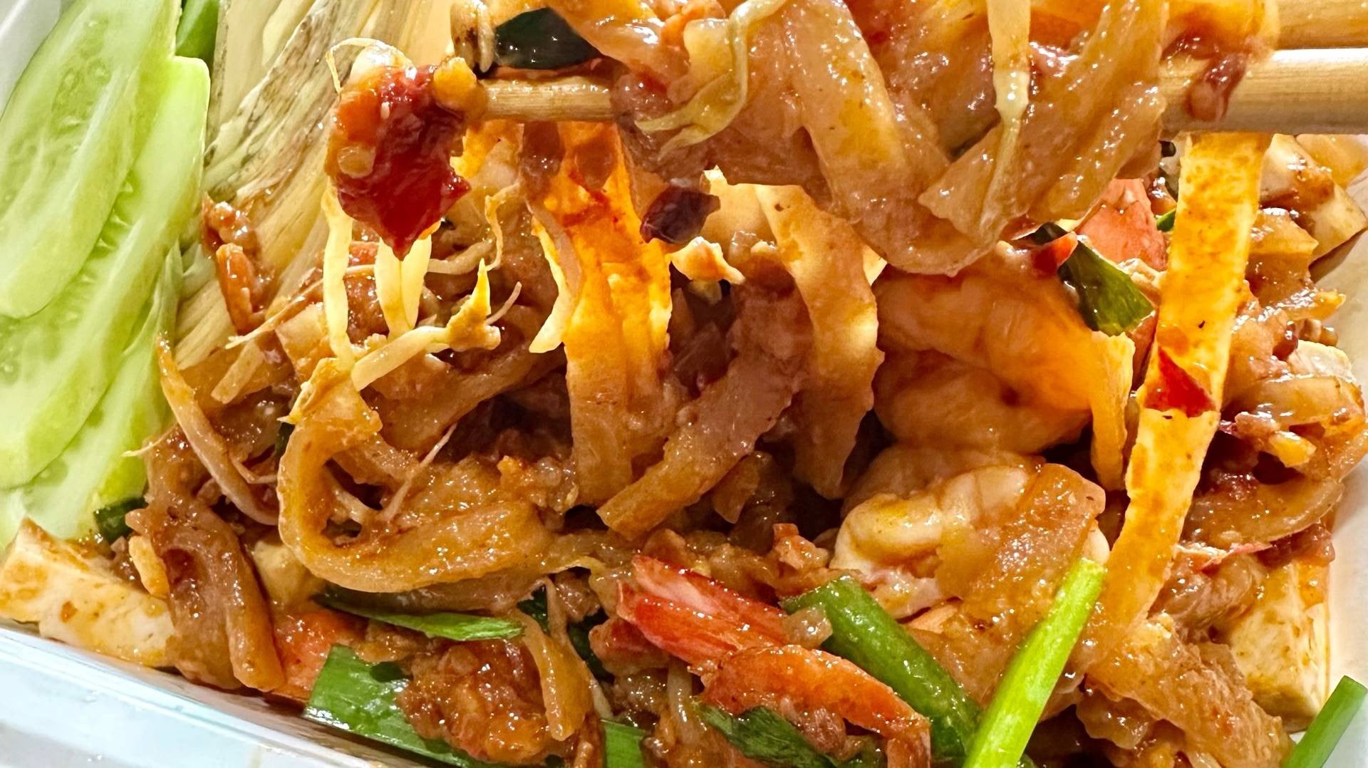 ป้าแดง ผัดไทกะทิกุ้งสด - ผัดไทไชยา ผัดไทยโบราณ เต้าหู้ทอด - สั่งอาหารเ ...