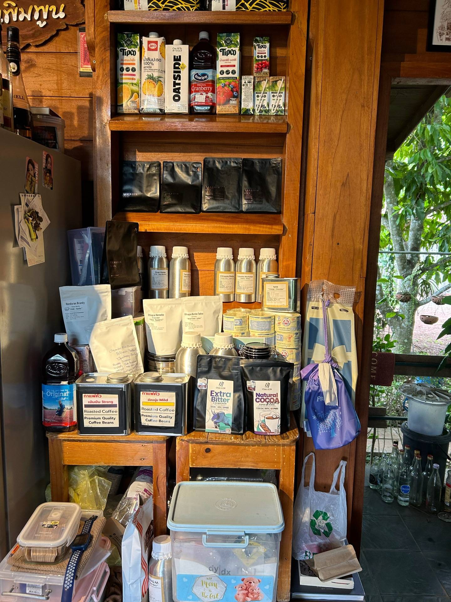 รูป INNER Coffee & Library By Napinda