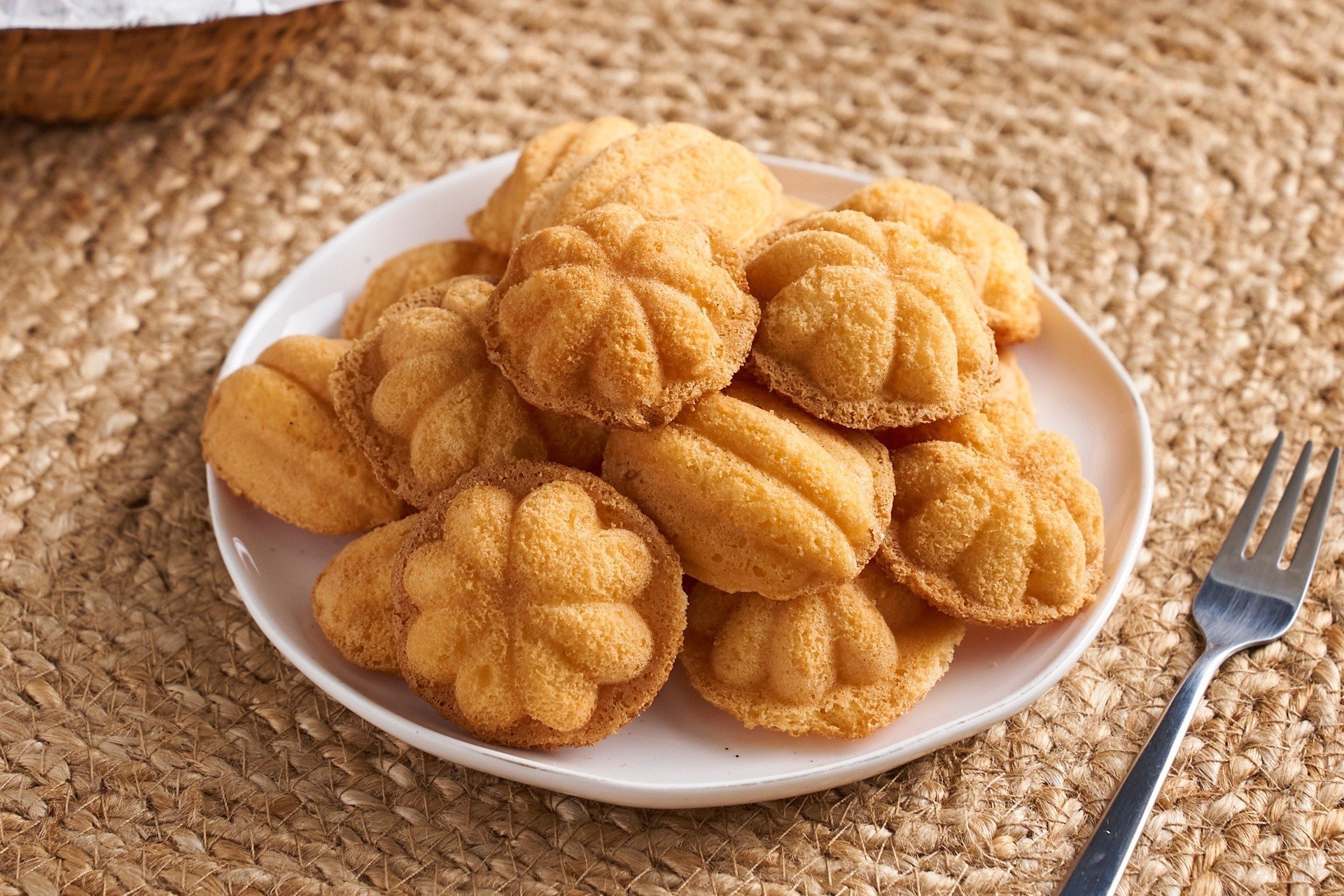 ขนมไข่ ขนมไข่