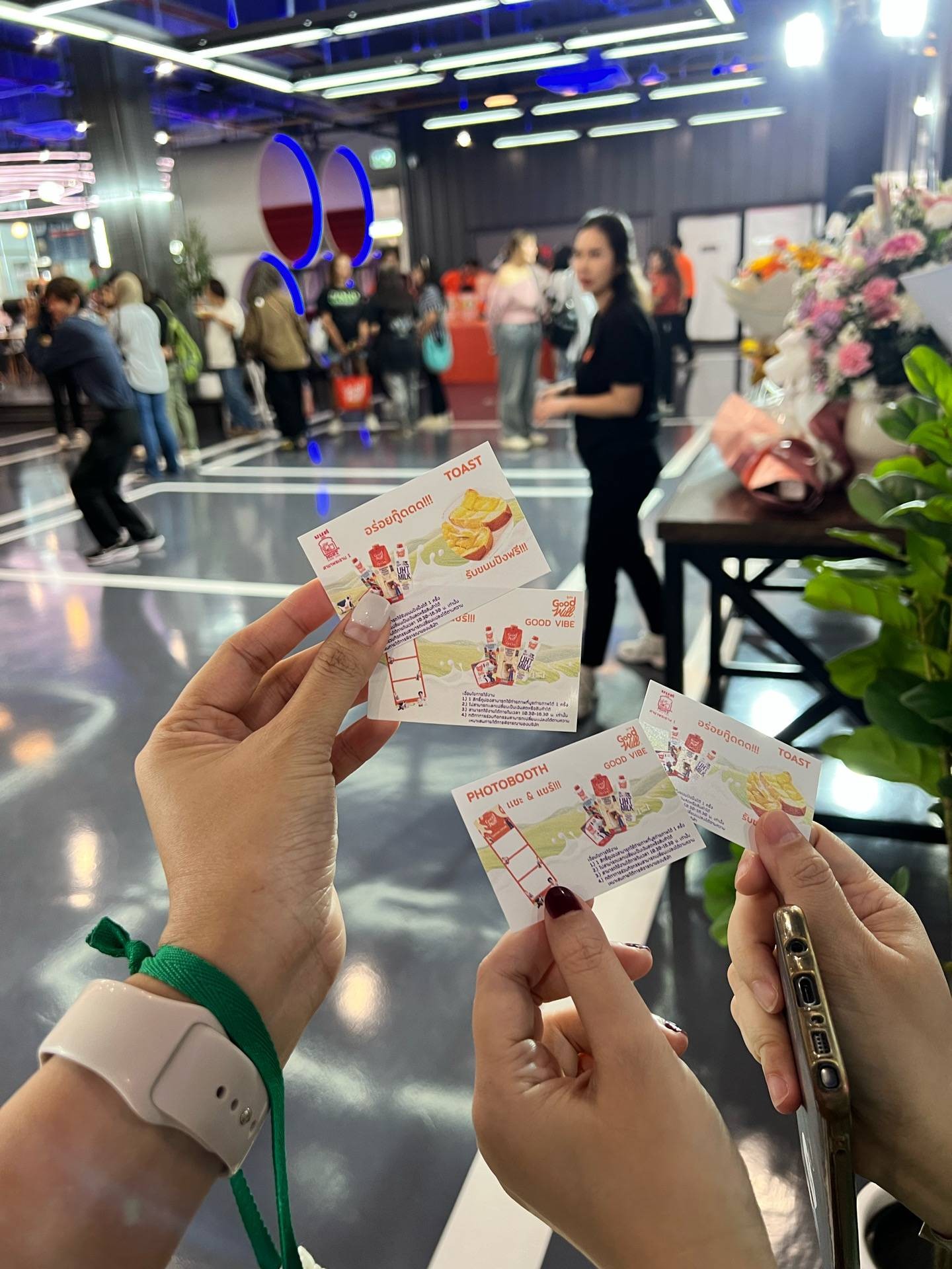 too-fast-to-sleep-charn-at-the-avenue-chaengwattana