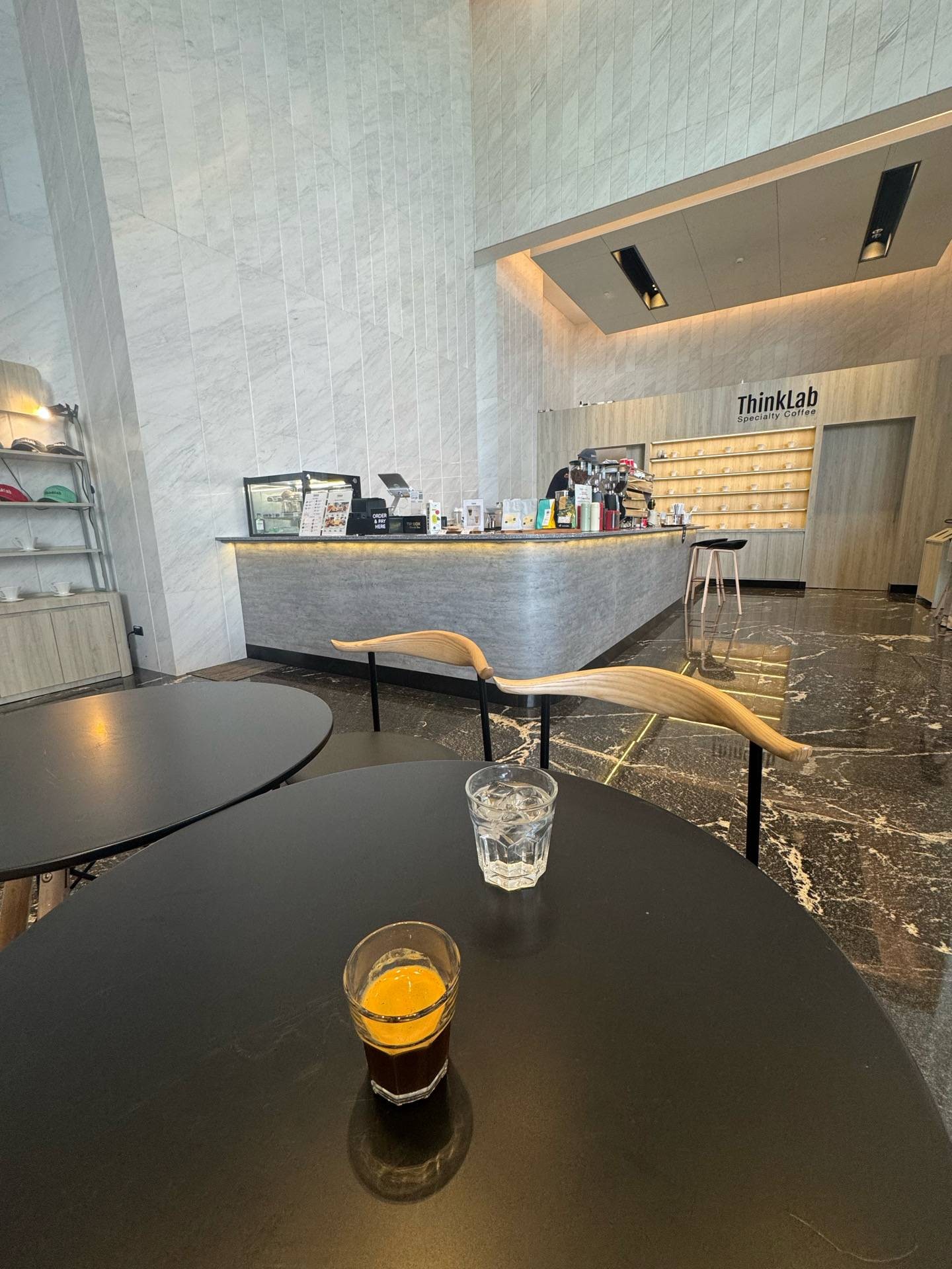 รีวิว Thinklab specialty coffee tipco tower 2 - กาแฟอร่อยดีครับ