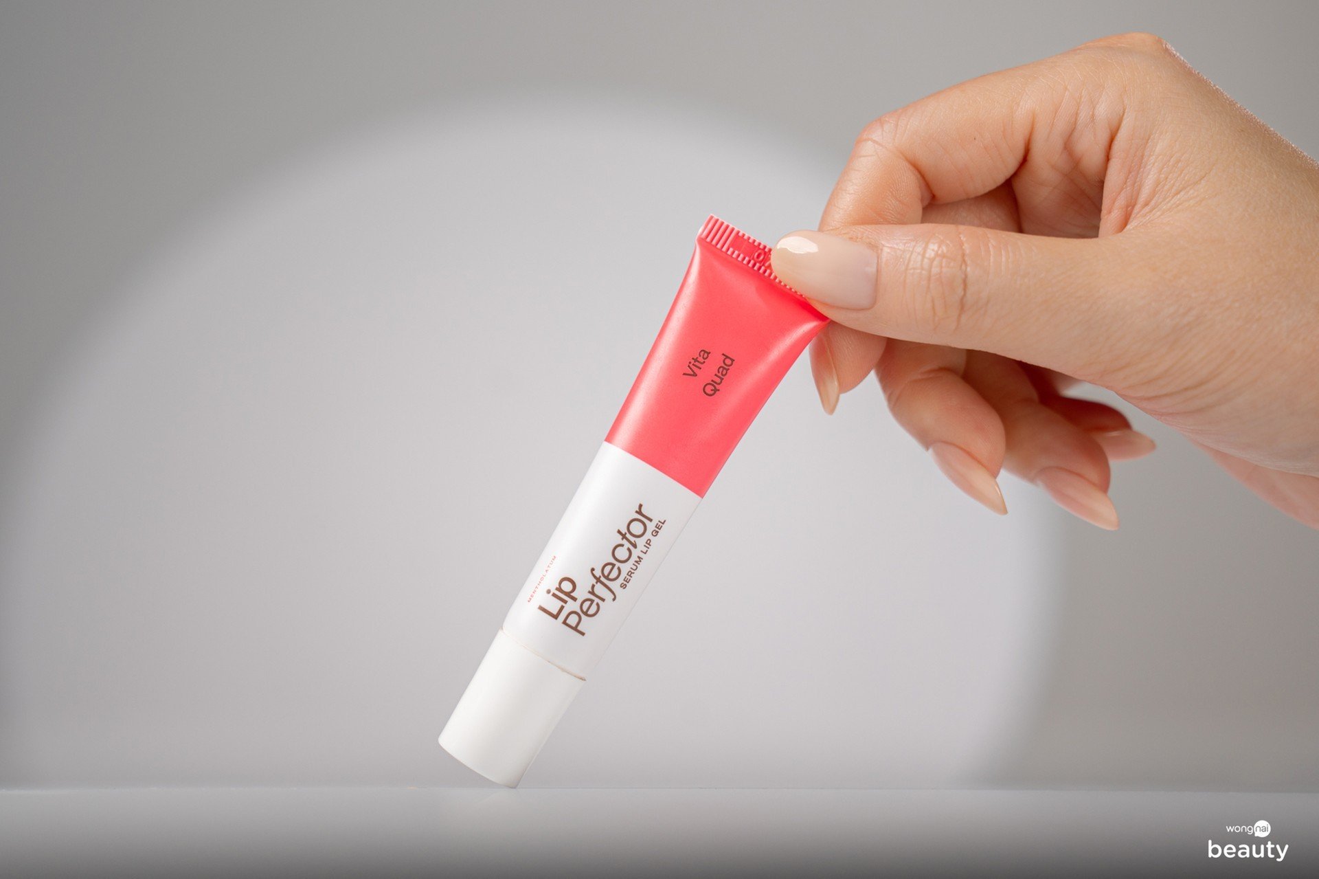 Mentholatum Lip Perfector Serum