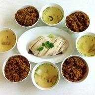 ข้าวมันไก่ซั่งไห่ Town in Town