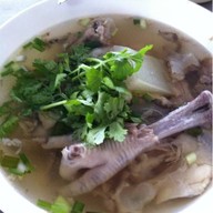 ข้าวมันไก่เจ๊ปุ้ย