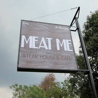 meat me steak house and cafe