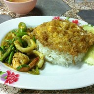 ชายปลื้ม