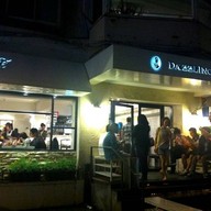 Dazzling Cafe