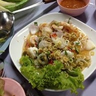ร้านจิ้มจุ่ม ลาบเป็ดยโสธร (กรุงเทพกรีฑาซอย 6)