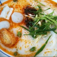 ก๋วยเตี๋ยวปลา ด๊อกเตอร์รวมโชค