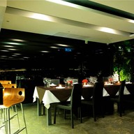 Clove Bistro Bar