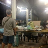 ผาผัดไทย อาหารตามสั่ง,ส้มตำ