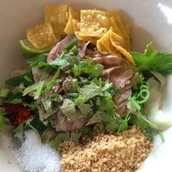 ก๋วยเตี๋ยวหมูชานเขา