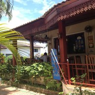 ผลไม้สด ปอก พร้อมทาน บ้านธาม