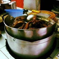 ข้าว-ยำ-ตำแซบ!  (ร้านแม่แอน) ไม่มีสาขา