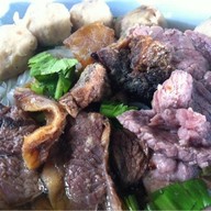 ก๋วยเตี๋ยวลูกชิ้นล้วน 2