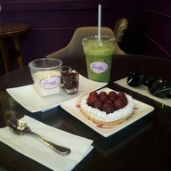 Grape Story Santorini Park