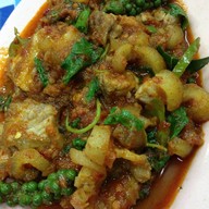 ร้านอาหาร อรวรรณ