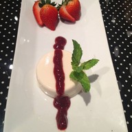 Polka Dot Cafe'