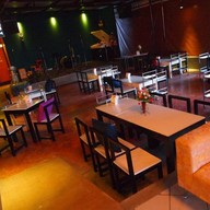 Vimolrat Boozer & Restaurant