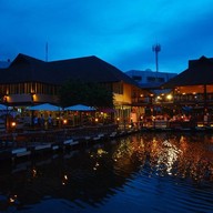 บุรีธารา