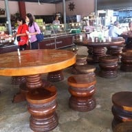 ร้านเจ๊ส้มลิ้ม